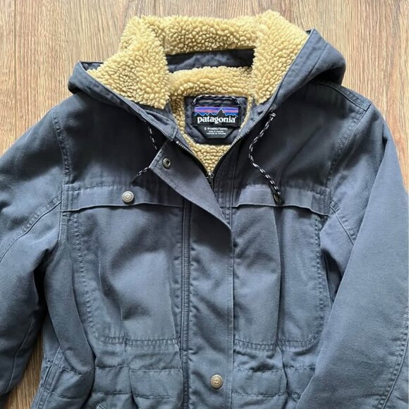 Patagonia Women's Jacket Size Small - Picture 2 of 7